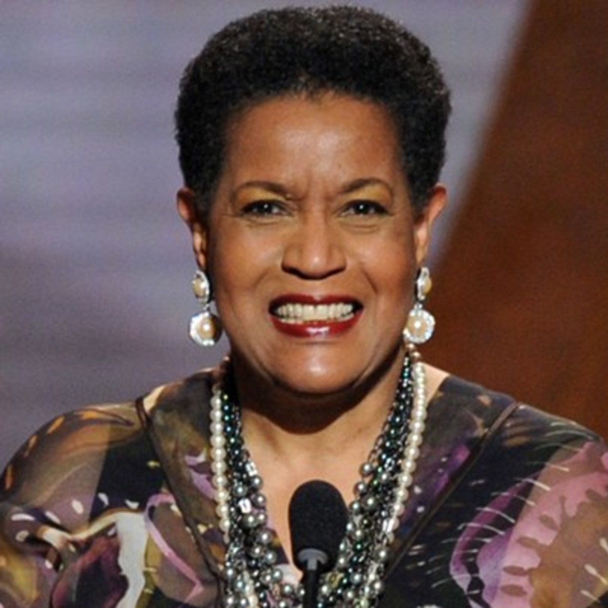 Myrlie Evers-Williams ️ Biografía resumida y corta
